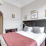Opera Maintenon Hotel 2*