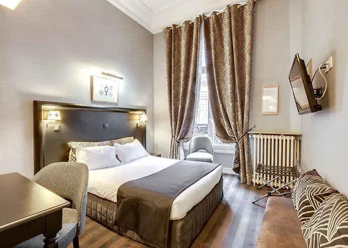 Opera Maintenon Hotel Paris