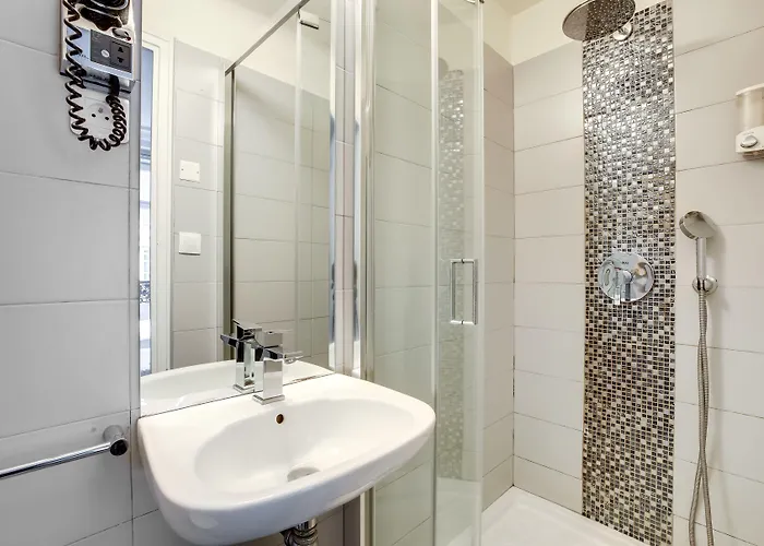 Opera Maintenon Hotel