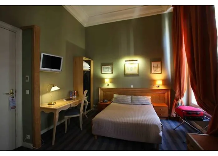 Opera Maintenon Hotel