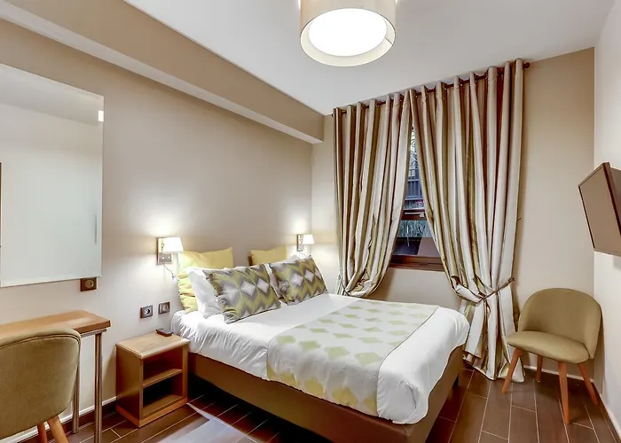 Hotel Opera Maintenon 2*