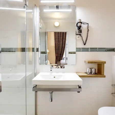 Opera Maintenon Hotell Paris