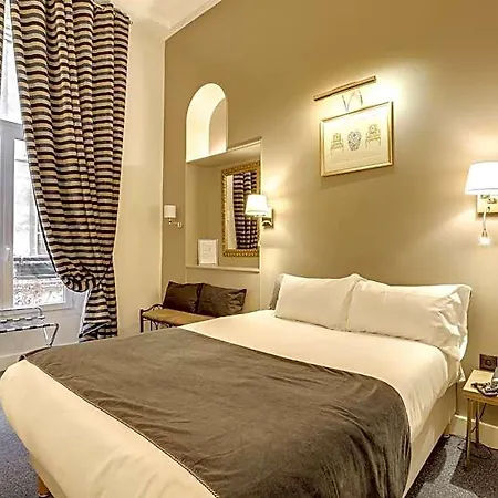 Hotel Opera Maintenon 2*