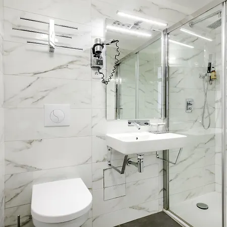 Opera Maintenon Hotel 2*