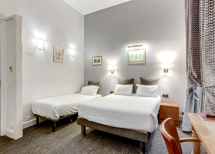 Hotel Opera Maintenon 2*