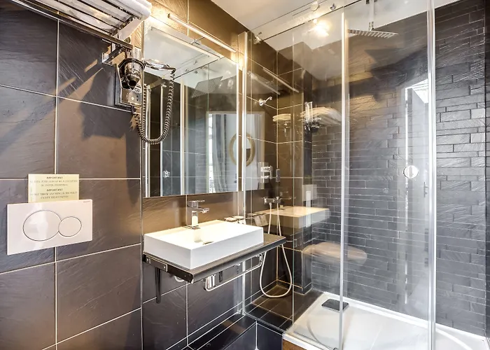 오페라 맹트농 2*