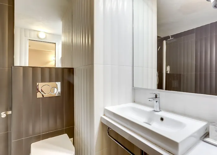 Hotel Opera Maintenon 2*