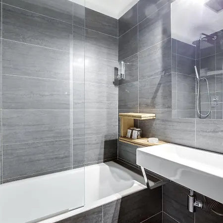 Opera Maintenon 2* Parijs