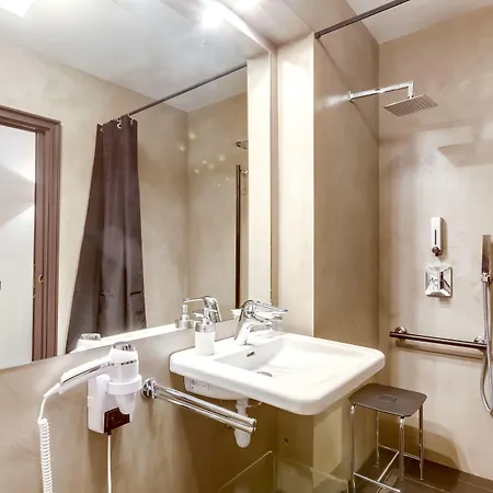 Hotel Opera Maintenon