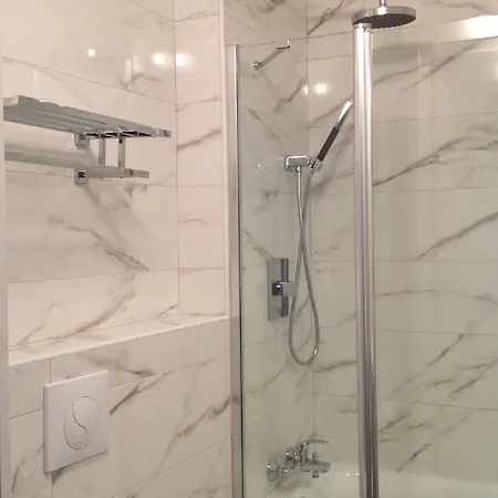 Opera Maintenon Hotel